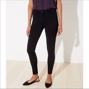 GAP Women's Black Skinny Pants